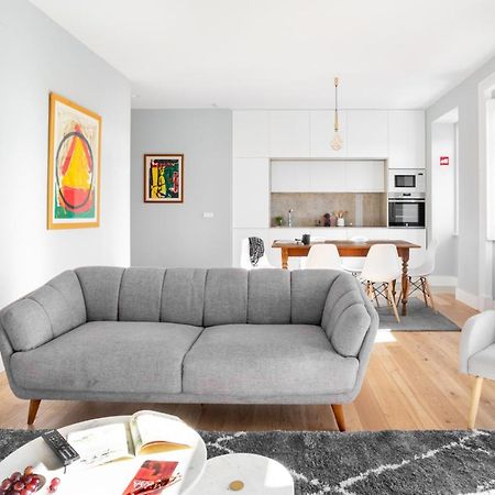 Joivy Marvelous 3-Bed Home With Astonishing View And Terrace, Nearby St George Castle Lisboa Extérieur photo