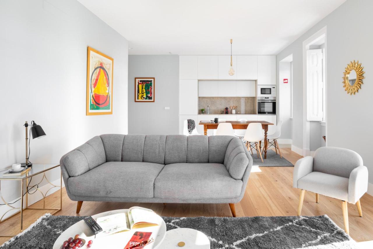 Joivy Marvelous 3-Bed Home With Astonishing View And Terrace, Nearby St George Castle Lisboa Extérieur photo