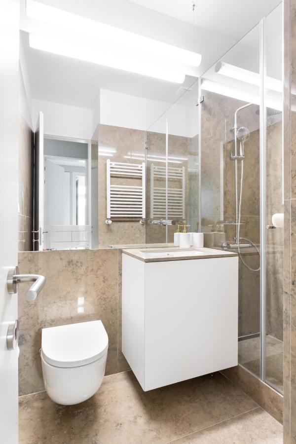 Joivy Marvelous 3-Bed Home With Astonishing View And Terrace, Nearby St George Castle Lisboa Extérieur photo