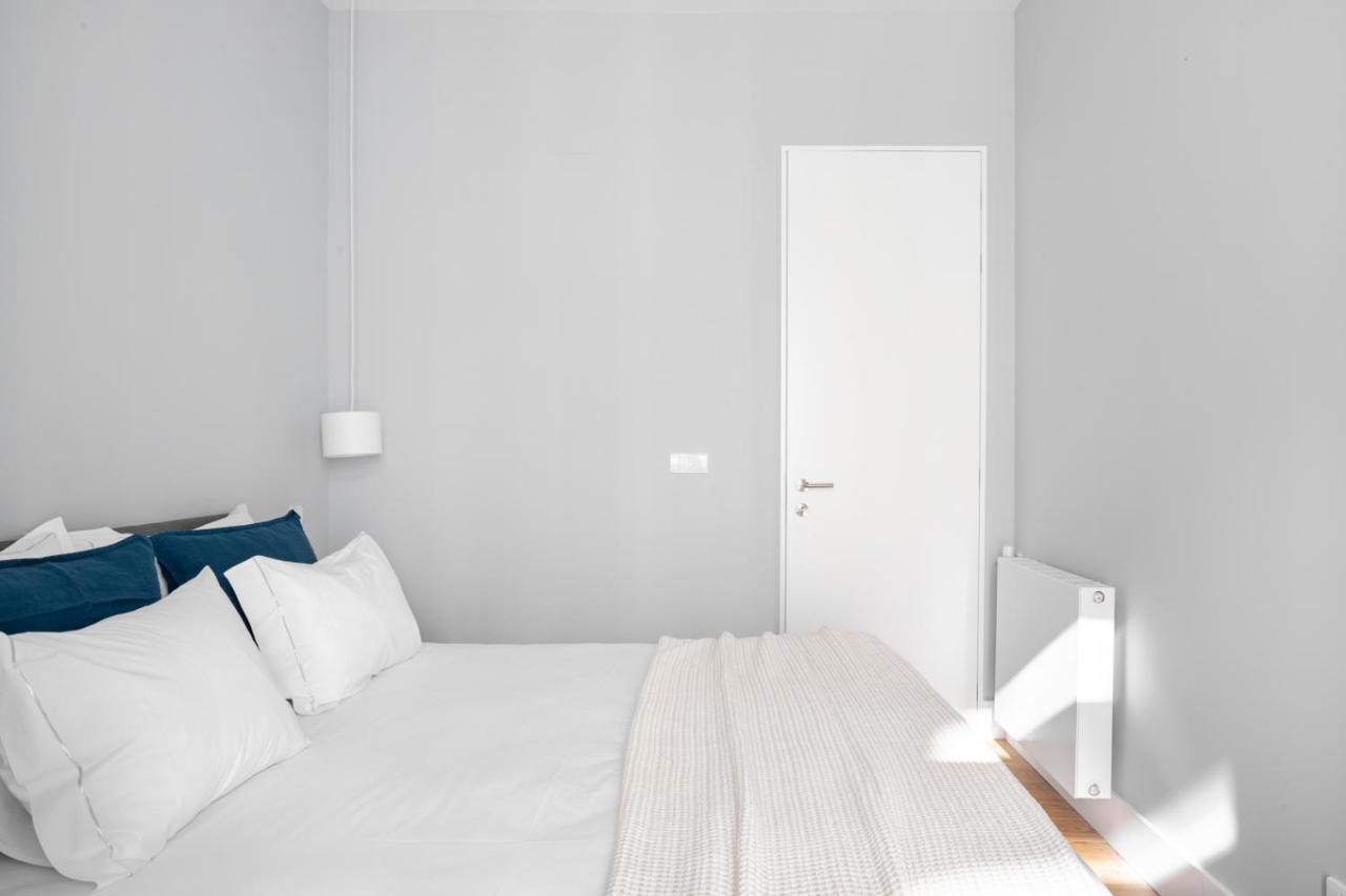 Joivy Marvelous 3-Bed Home With Astonishing View And Terrace, Nearby St George Castle Lisboa Extérieur photo